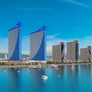 Апартаменты Orbi City